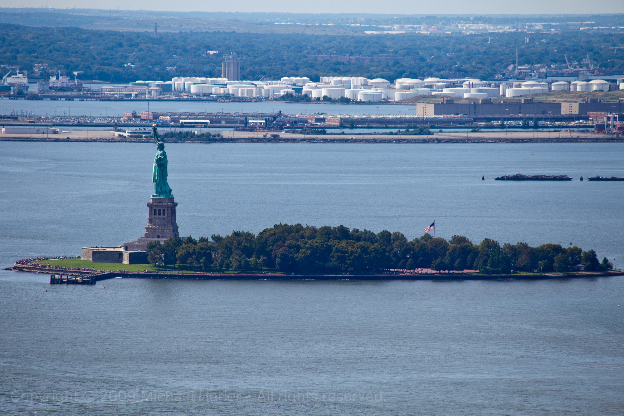 14.09.2009, New York und Chicago, Impressionen vom Dach des 2 World Financial Center - Liberty Island