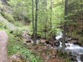 16.05.2016, Oberstdorf Weg zum historischen Dorf Gerstruben