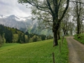16.05.2016, Oberstdorf Weg zum historischen Dorf Gerstruben